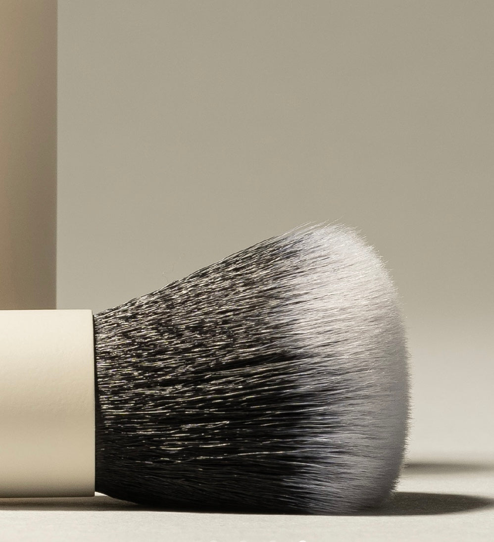 Moonglaze Dual Fibre Brush